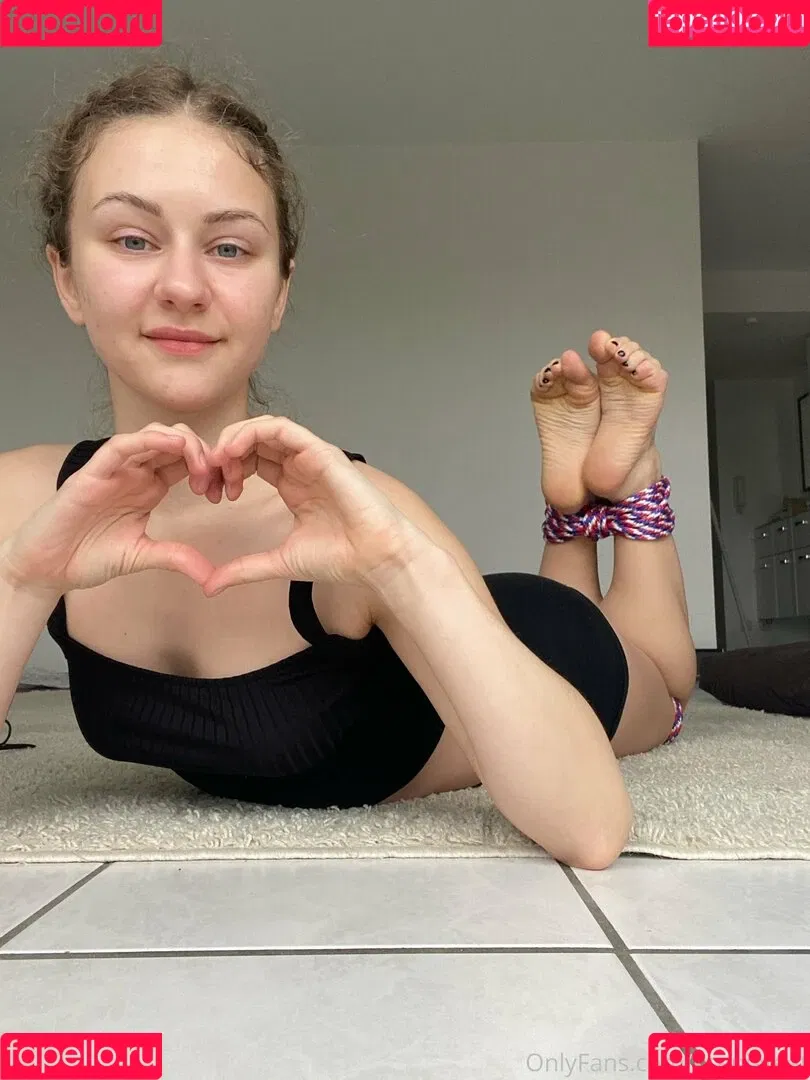 k.flexiblefeet Onlyfans Photo Gallery 