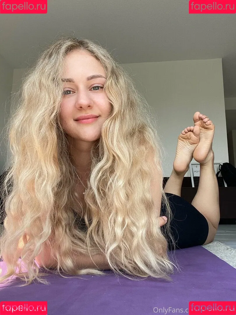 k.flexiblefeet Onlyfans Photo Gallery 