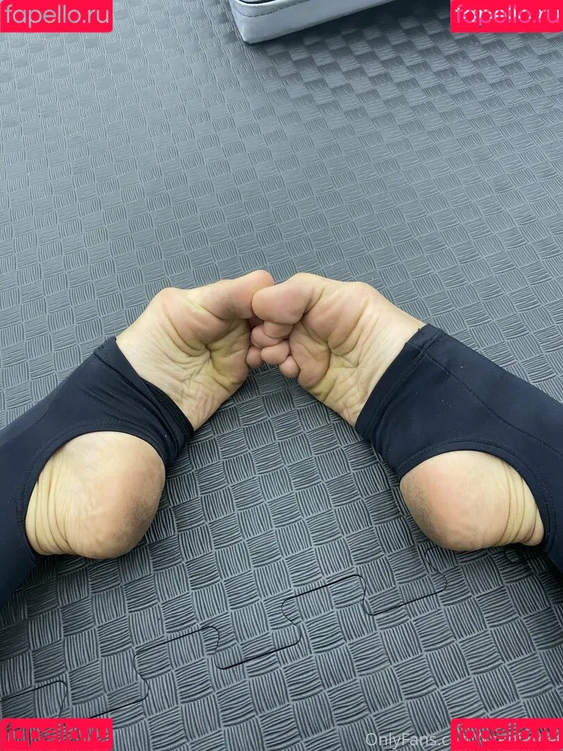 k.flexiblefeet Onlyfans Photo Gallery 