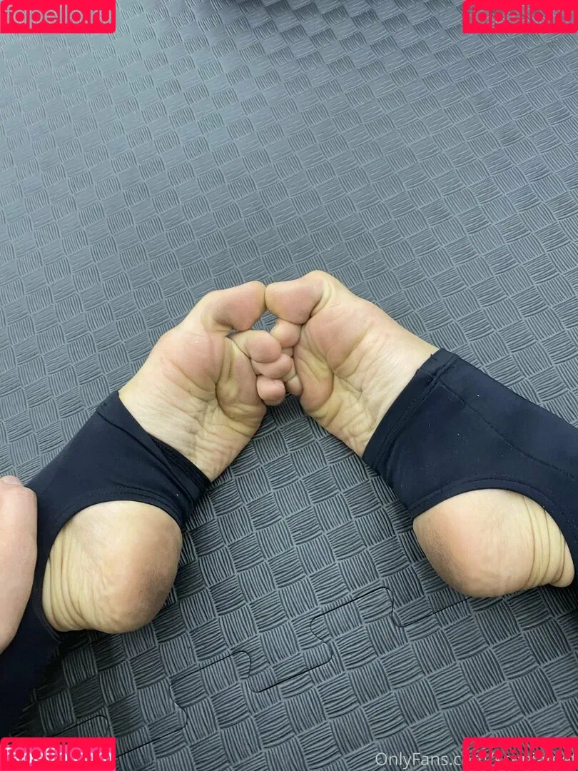 k.flexiblefeet Onlyfans Photo Gallery 