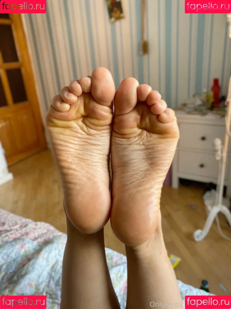 k.flexiblefeet Onlyfans Photo Gallery 