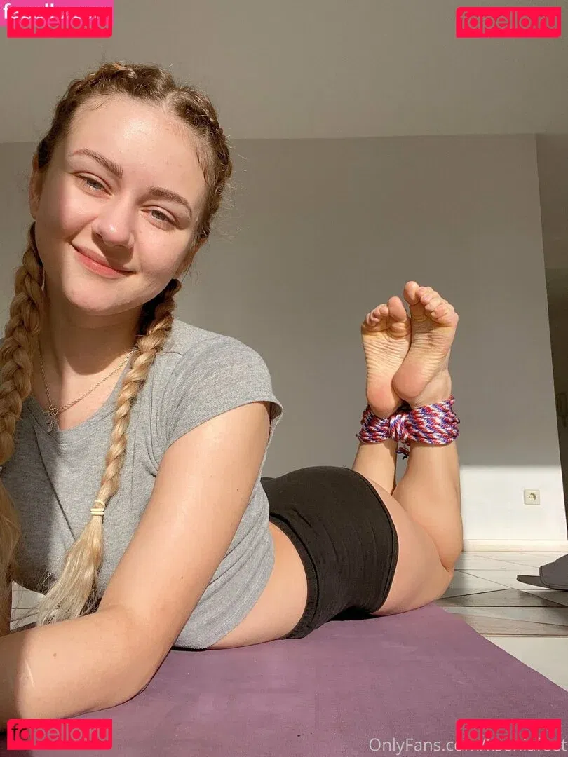 k.flexiblefeet Onlyfans Photo Gallery 