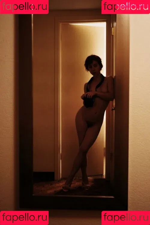 Liv Sage Onlyfans Photo Gallery 