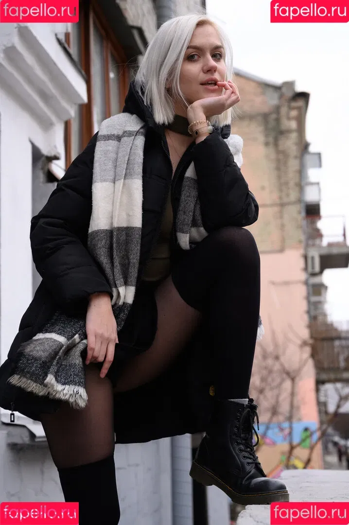 layanadevis Onlyfans Photo Gallery 