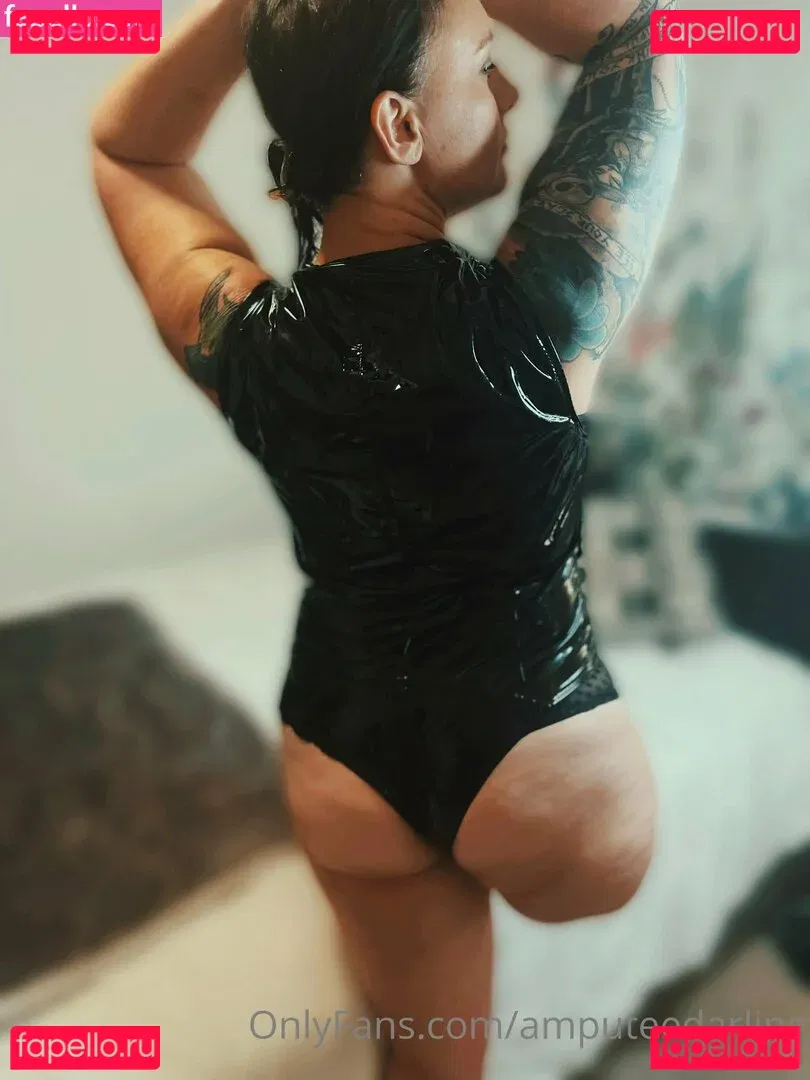 amputeedarling Onlyfans Photo Gallery 