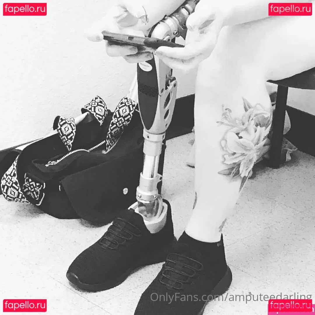 amputeedarling Onlyfans Photo Gallery 