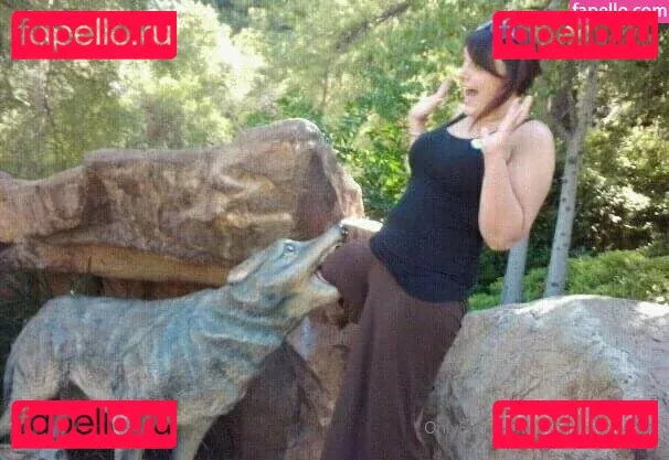 amputeedarling Onlyfans Photo Gallery 