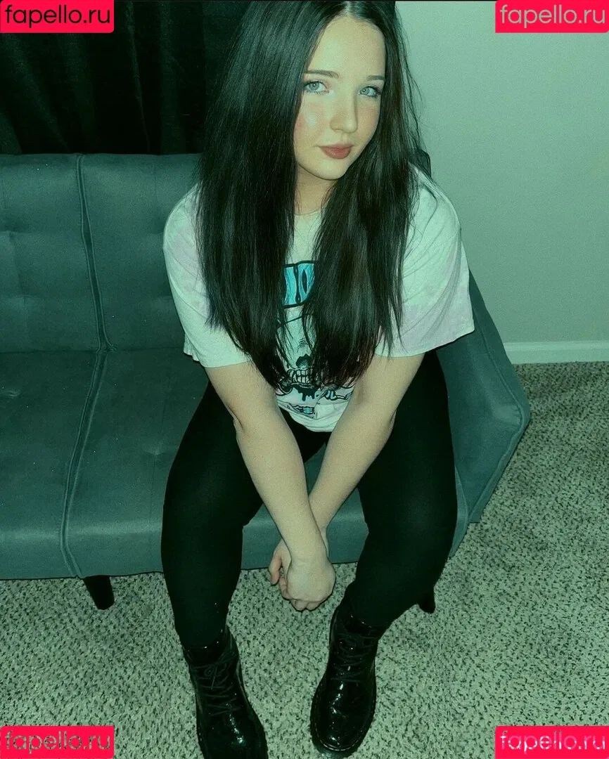miss.molotov Onlyfans Photo Gallery 