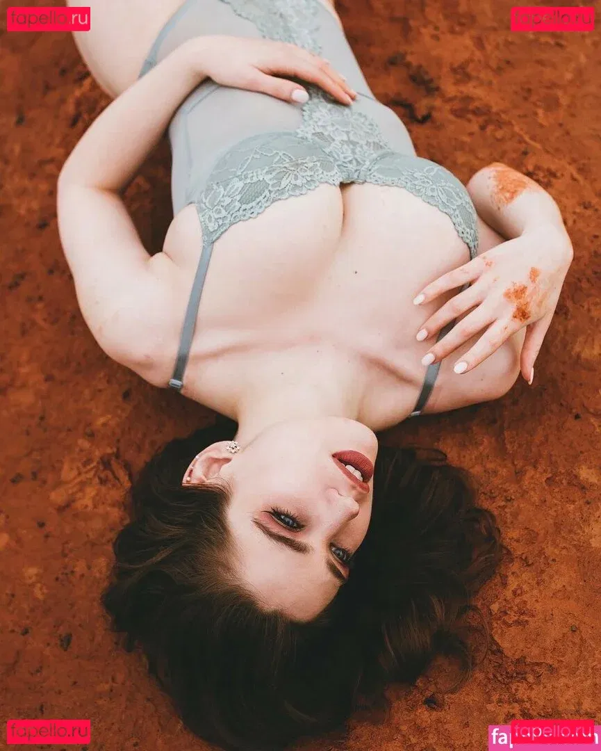 Stephanie Oustalet Onlyfans Photo Gallery 