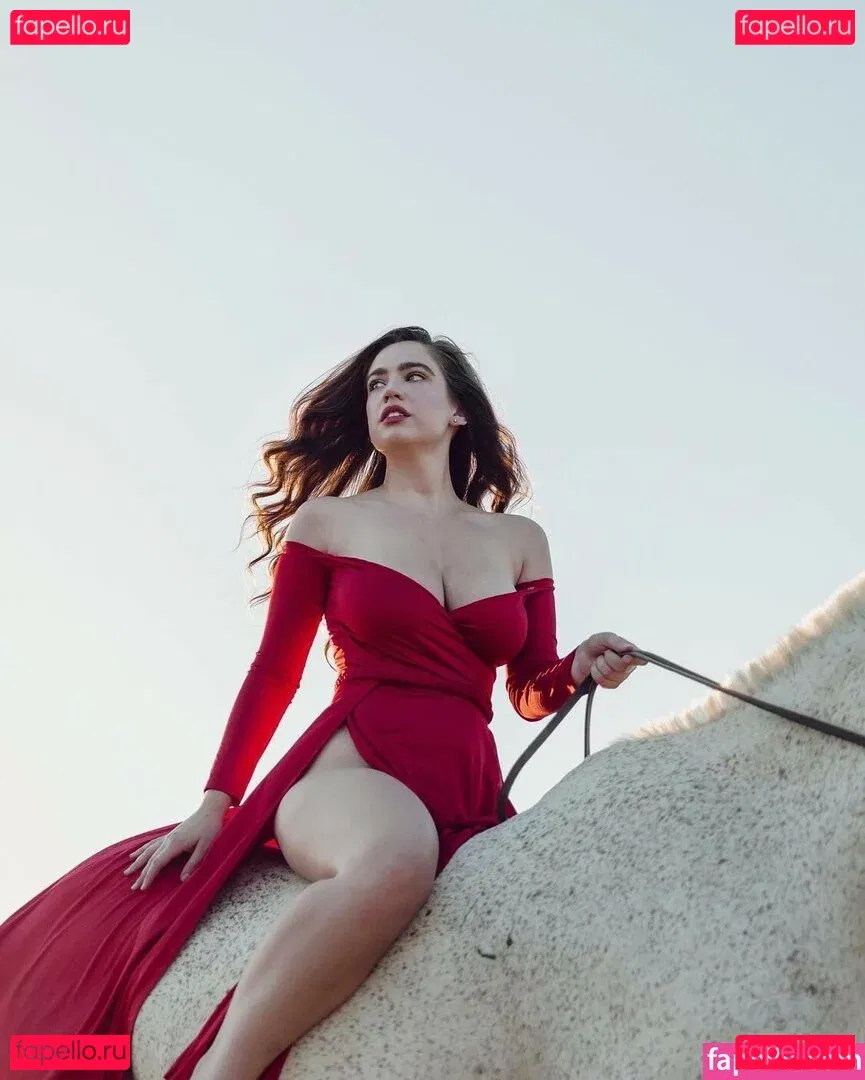 Stephanie Oustalet Onlyfans Photo Gallery 