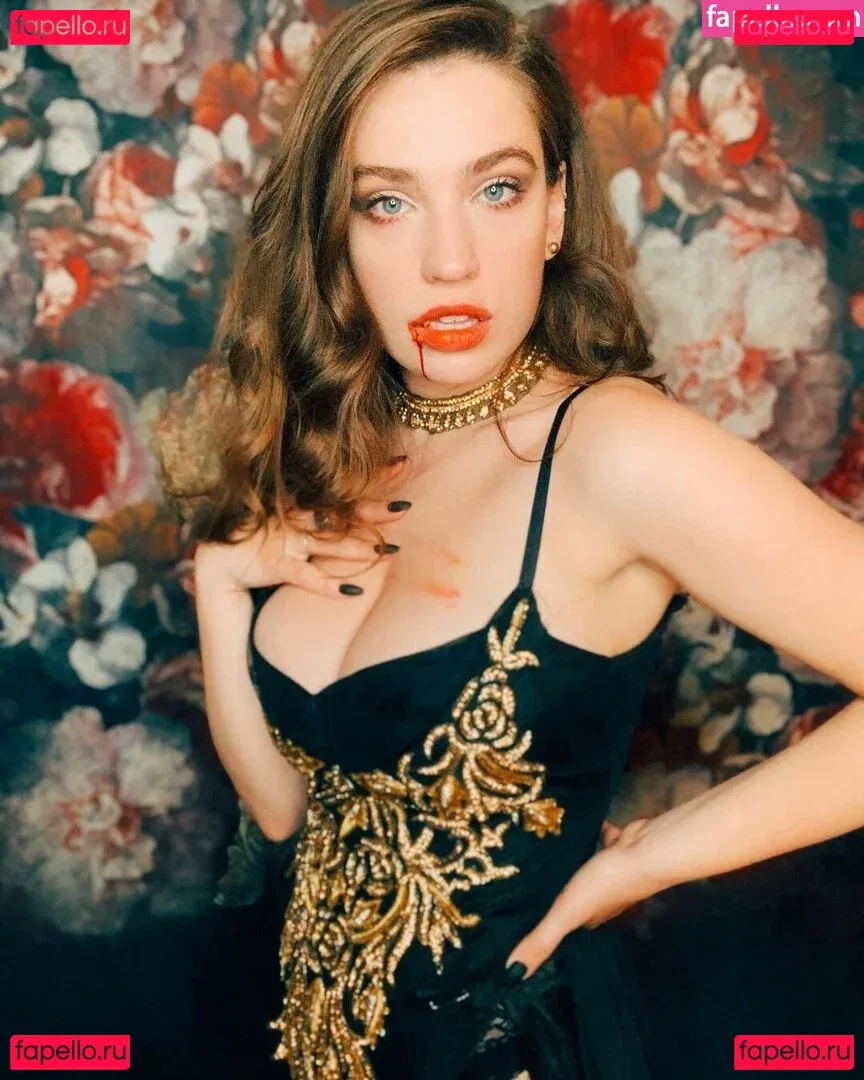 Stephanie Oustalet Onlyfans Photo Gallery 