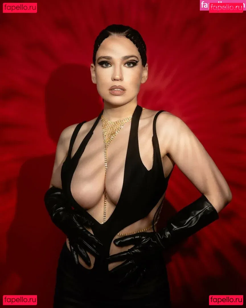 Stephanie Oustalet Onlyfans Photo Gallery 