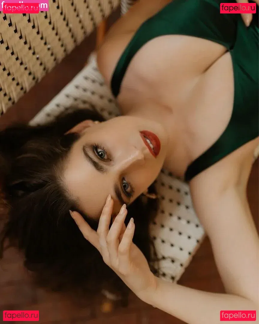 Stephanie Oustalet Onlyfans Photo Gallery 