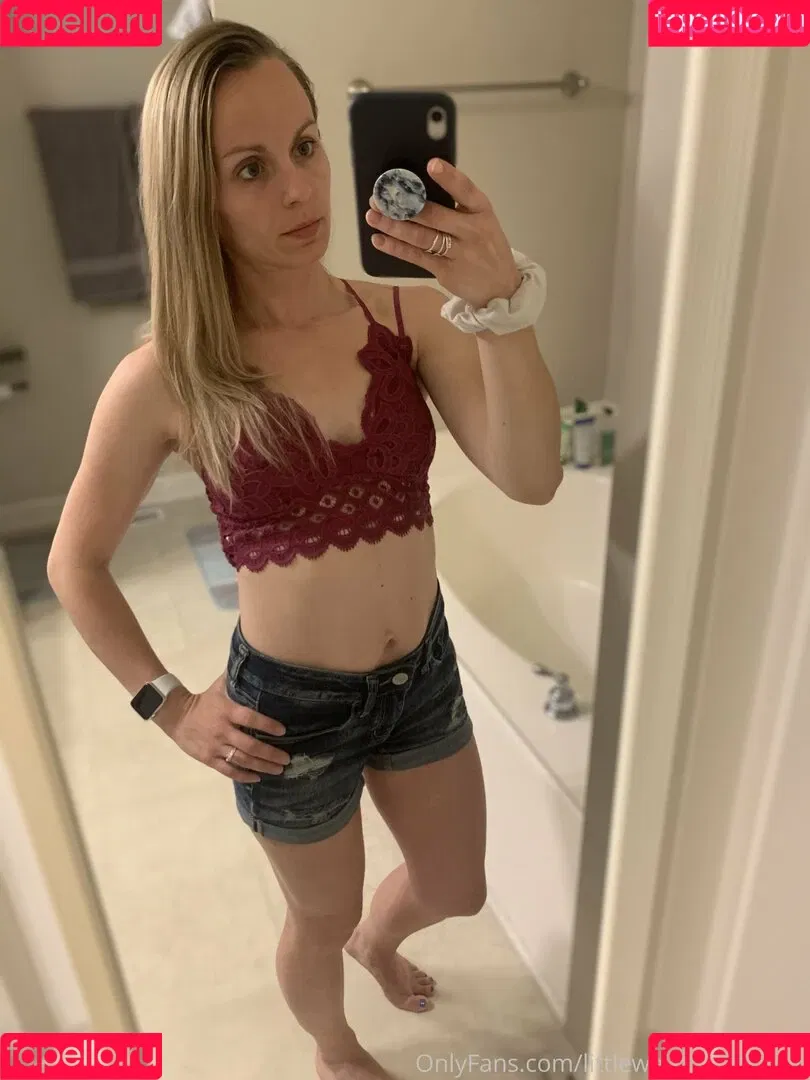 littlewaistinyourface Onlyfans Photo Gallery 