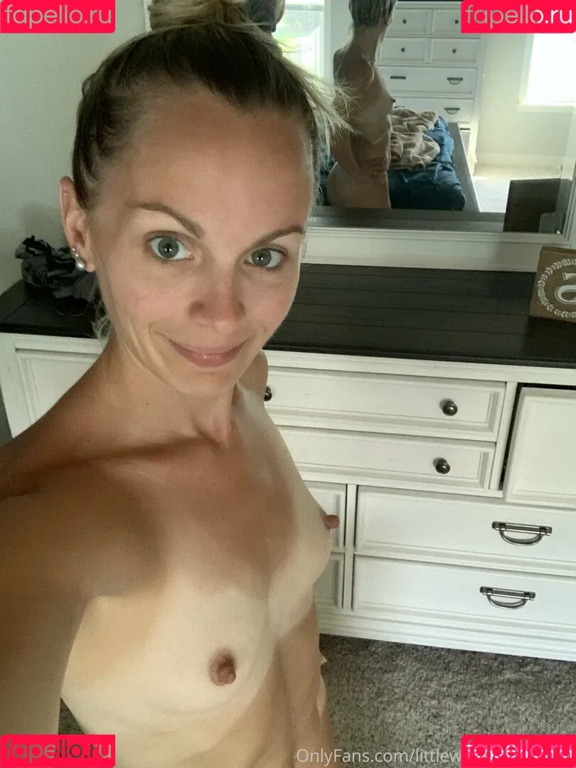 littlewaistinyourface Onlyfans Photo Gallery 
