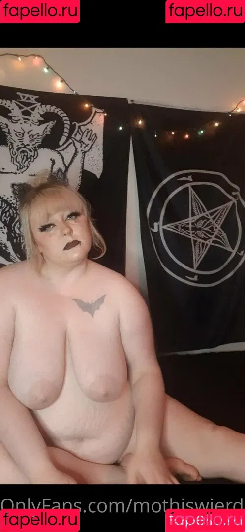 mothisweird Onlyfans Photo Gallery 