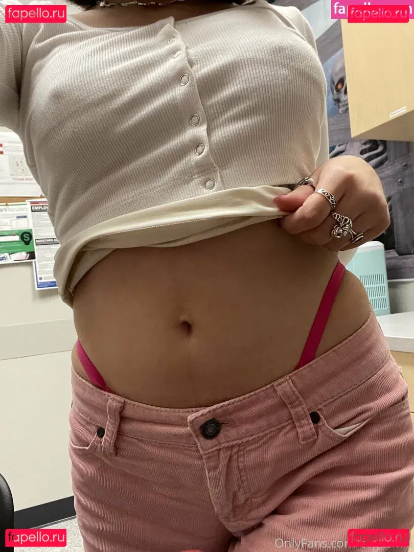 sexychamele0n Onlyfans Photo Gallery 