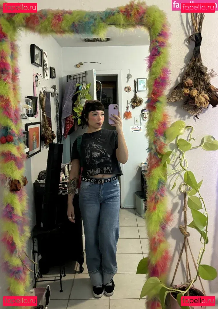 sexychamele0n Onlyfans Photo Gallery 