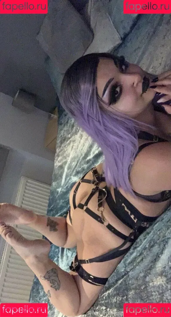 prosecco-glazed-lips Onlyfans Photo Gallery 