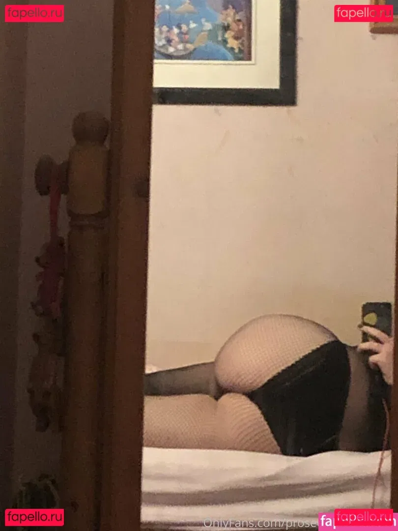 prosecco-glazed-lips Onlyfans Photo Gallery 