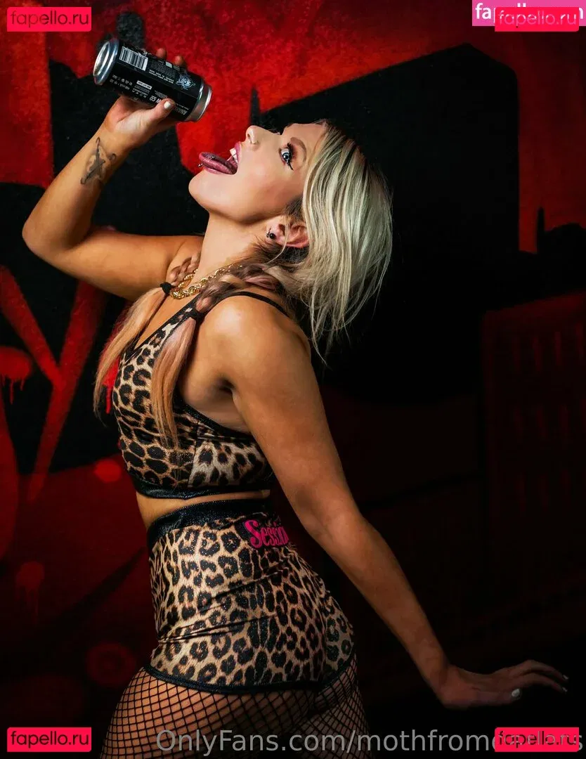 mothfromdaflats Onlyfans Photo Gallery 