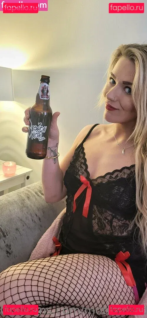 mothfromdaflats Onlyfans Photo Gallery 