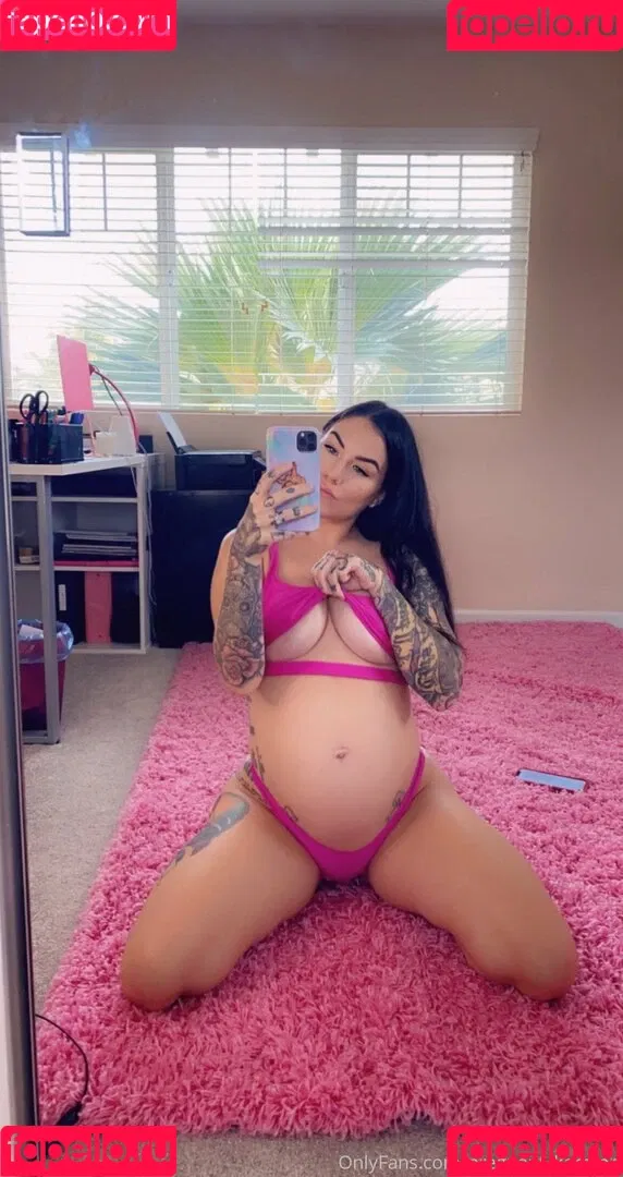 karmens_library Onlyfans Photo Gallery 