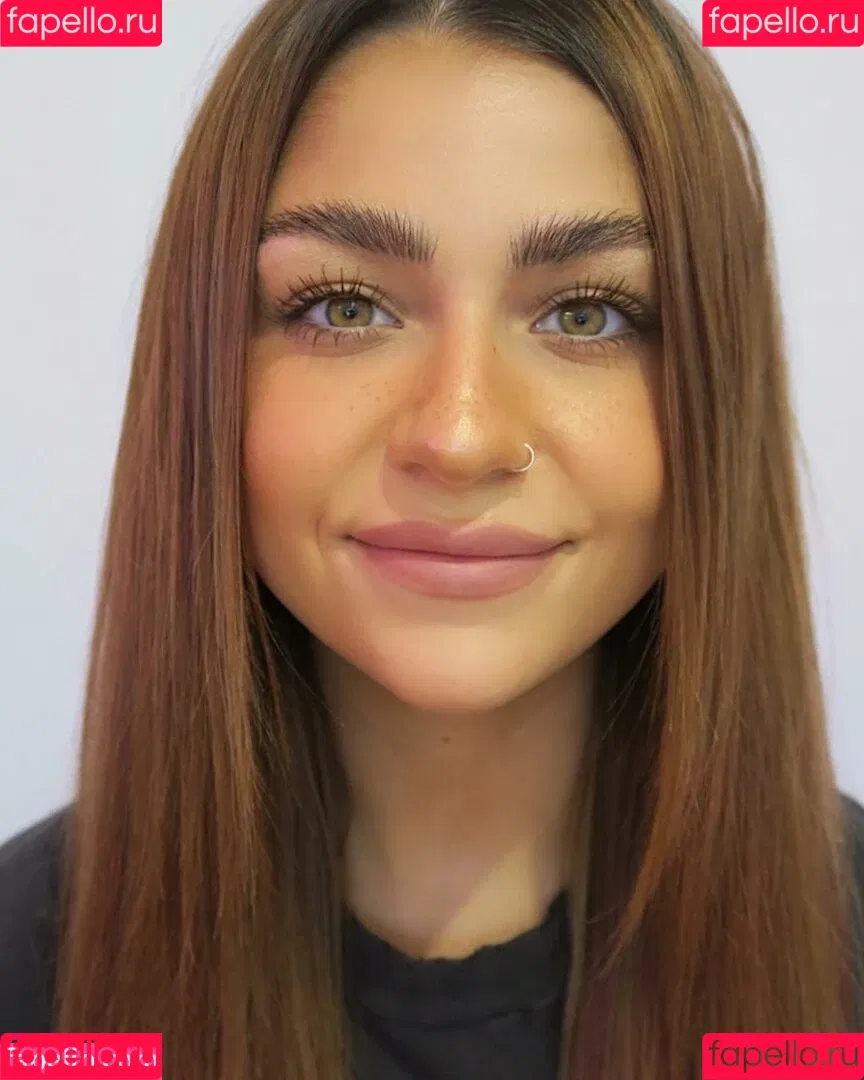 Andrea Russett Onlyfans Photo Gallery 