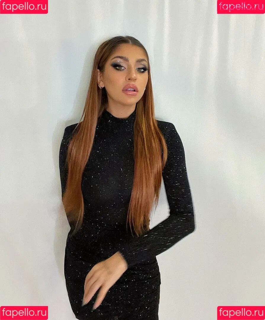 Andrea Russett Onlyfans Photo Gallery 