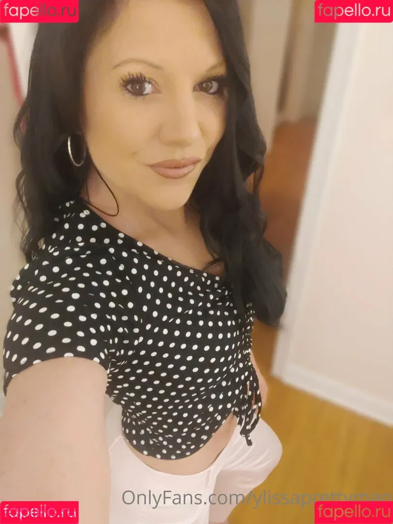 ylissaprettymanfree Onlyfans Photo Gallery 