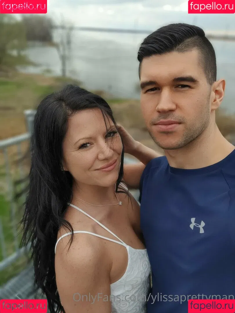 ylissaprettymanfree Onlyfans Photo Gallery 