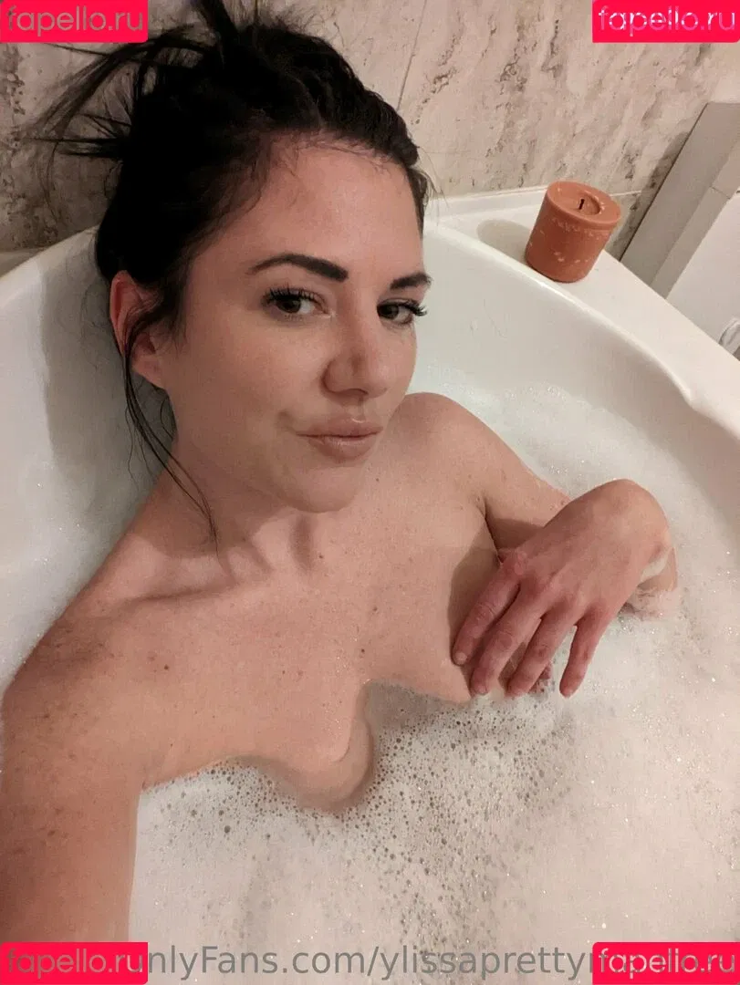 ylissaprettymanfree Onlyfans Photo Gallery 