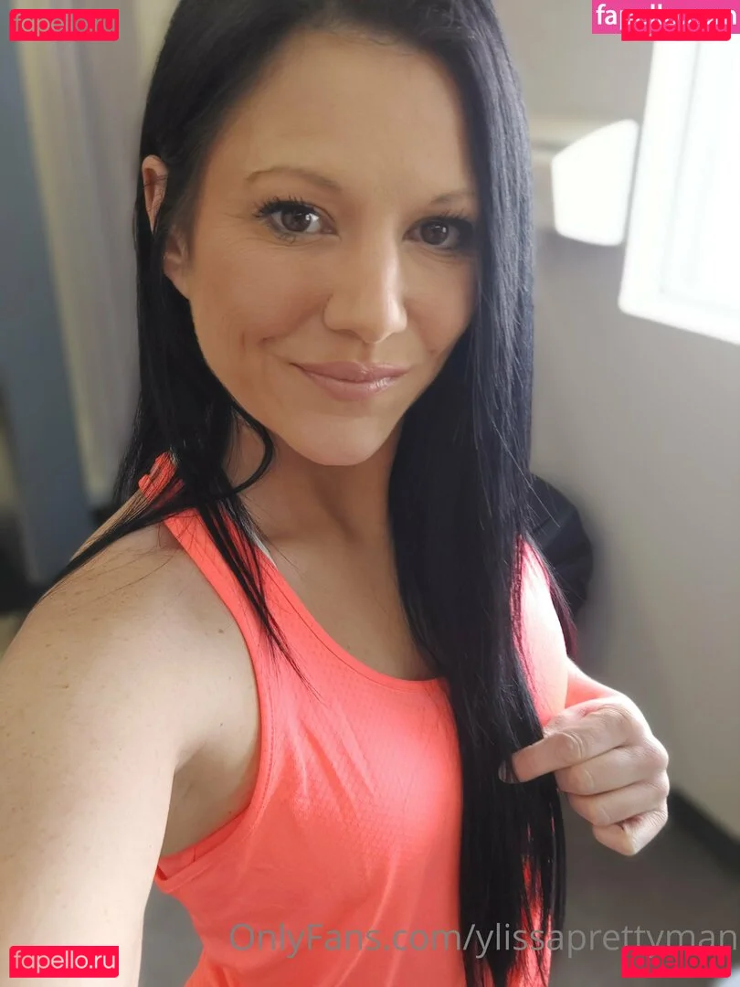 ylissaprettymanfree Onlyfans Photo Gallery 