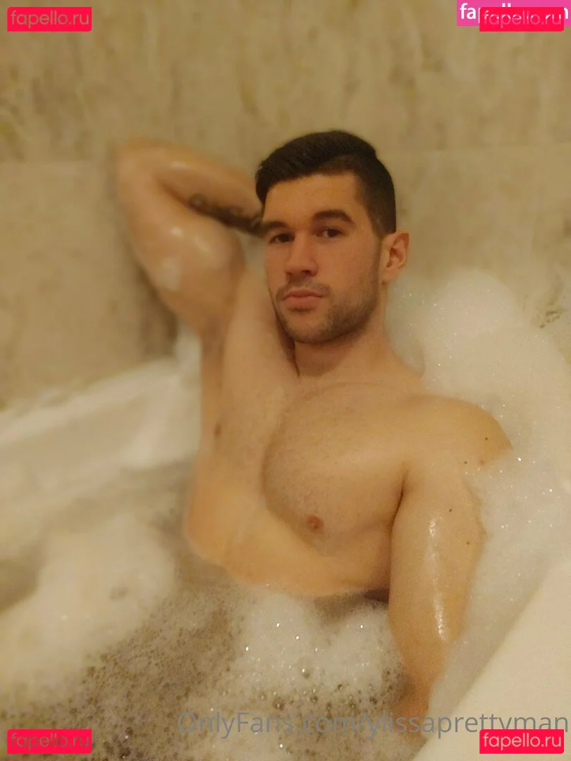 ylissaprettymanfree Onlyfans Photo Gallery 