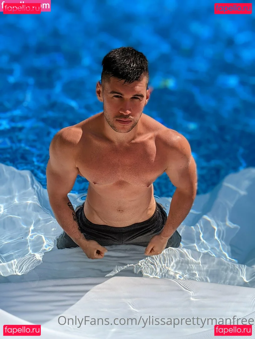 ylissaprettymanfree Onlyfans Photo Gallery 