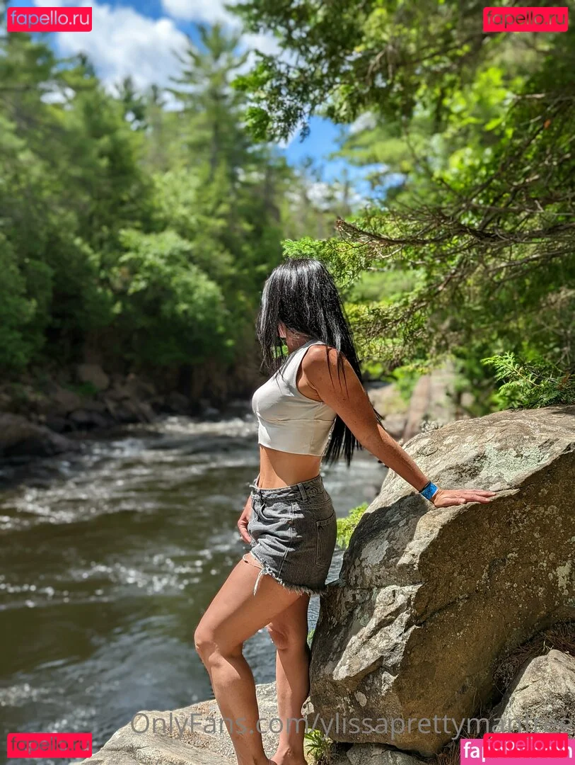 ylissaprettymanfree Onlyfans Photo Gallery 