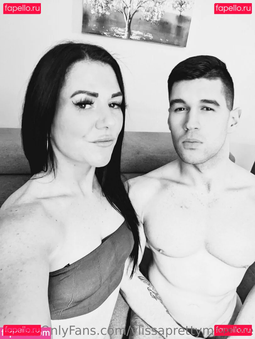 ylissaprettymanfree Onlyfans Photo Gallery 