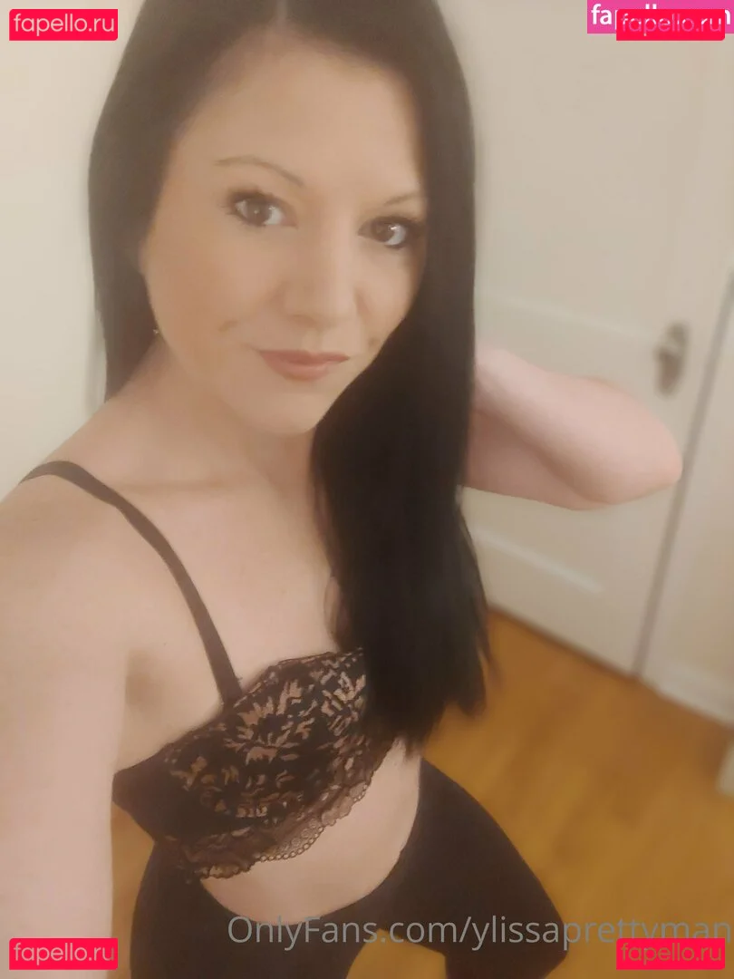 ylissaprettymanfree Onlyfans Photo Gallery 