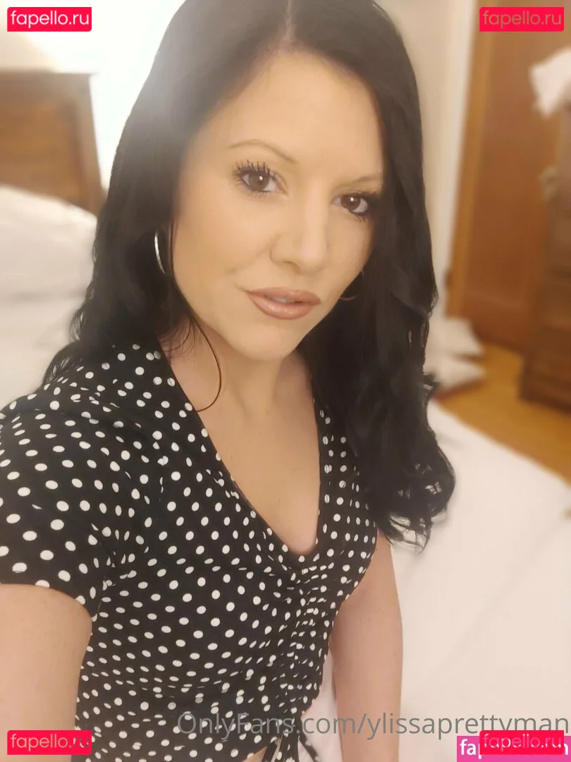 ylissaprettymanfree Onlyfans Photo Gallery 