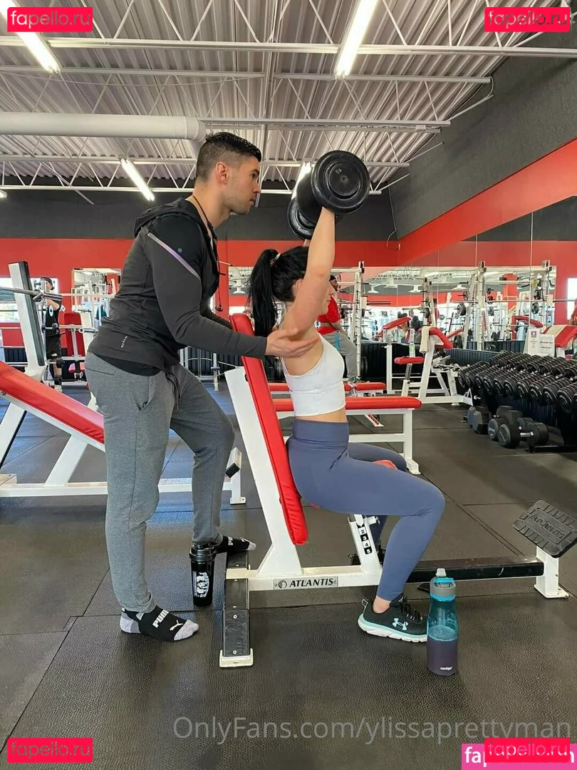 ylissaprettymanfree Onlyfans Photo Gallery 