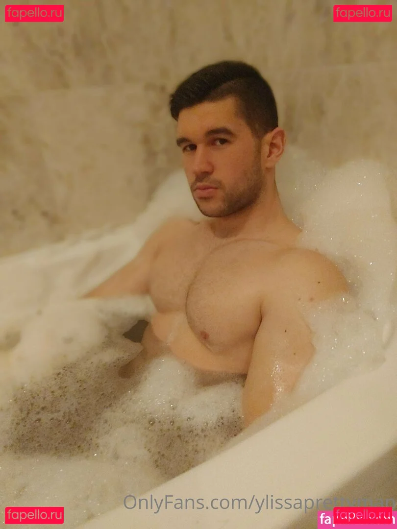 ylissaprettymanfree Onlyfans Photo Gallery 
