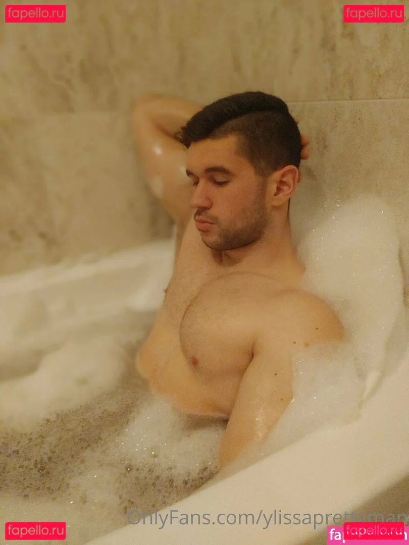ylissaprettymanfree Onlyfans Photo Gallery 