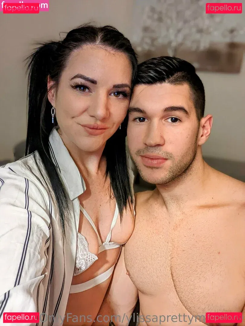 ylissaprettymanfree Onlyfans Photo Gallery 