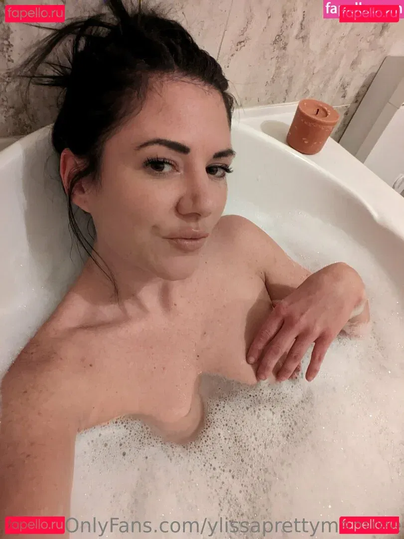 ylissaprettymanfree Onlyfans Photo Gallery 