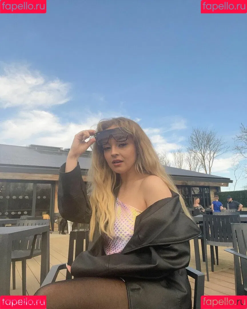 Emily Rose Perrin Onlyfans Photo Gallery 