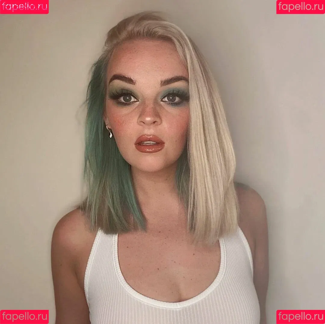 Emily Rose Perrin Onlyfans Photo Gallery 
