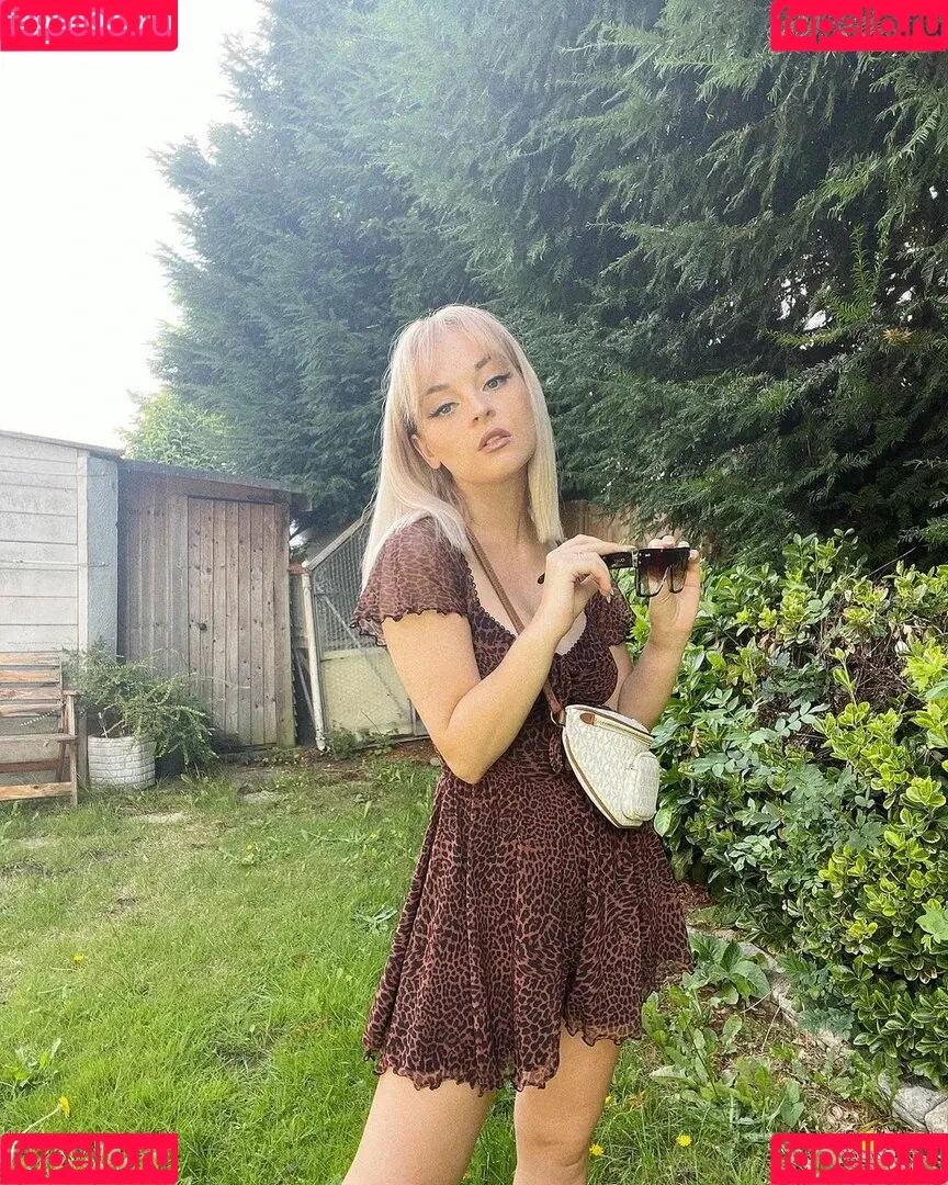 Emily Rose Perrin Onlyfans Photo Gallery 