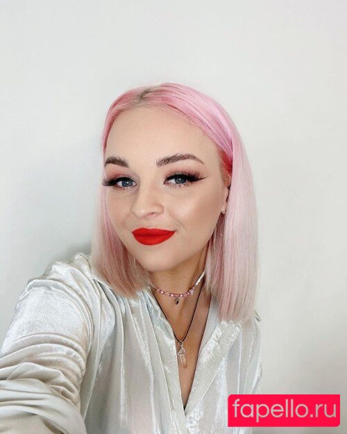 Emily Rose Perrin Nude Onlyfans Photo 7