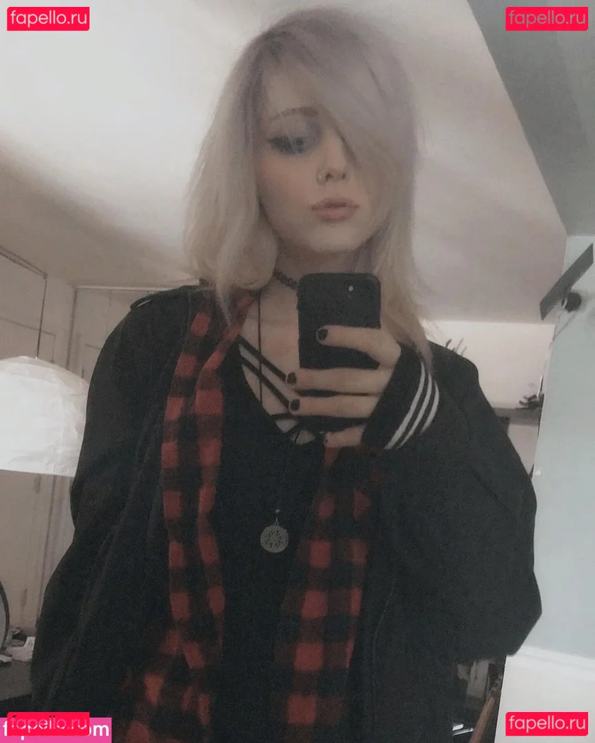 evie_angel Onlyfans Photo Gallery 