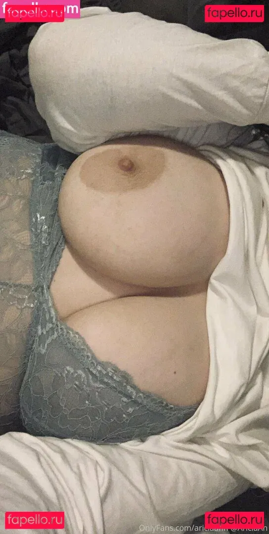 AriciaAnn Onlyfans Photo Gallery 
